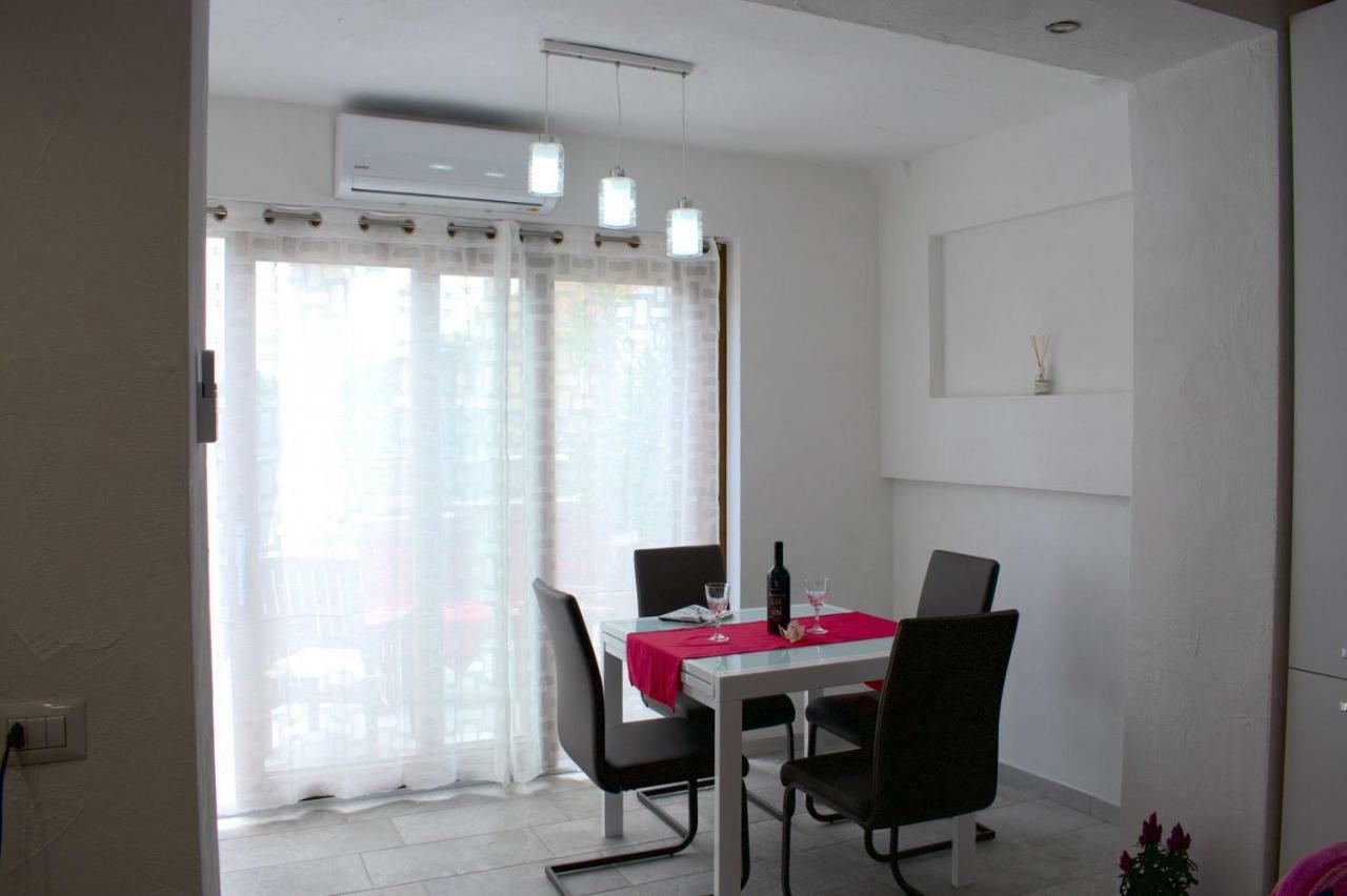 Purple Flower Suite Apartment Cala Gonone Exterior photo