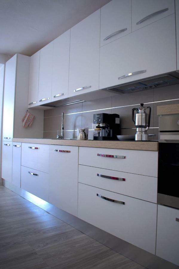 Purple Flower Suite Apartment Cala Gonone Exterior photo